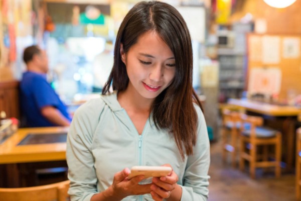 微信好友有小号，那么你搜到他的小号，也能显示你们是好友吗？